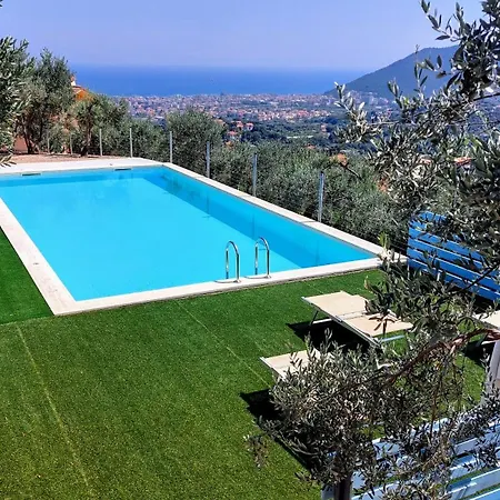 Vista Mare アパート